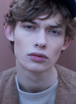  Isaac Main for iMute Magazine 40 | Simone Siel