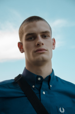  Editorial Walking para la revista Kabluth y L'Officiel Lituania 00 | Simone Siel