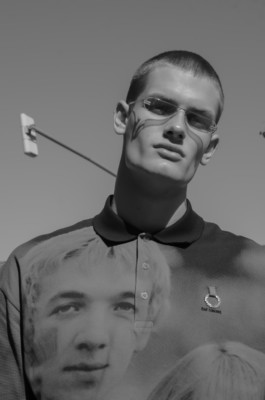  Editorial Walking para la revista Kabluth y L'Officiel Lituania 14 | Simone Siel