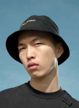  Editorial Huanxin He para la revista Neo2 00 | Simone Siel